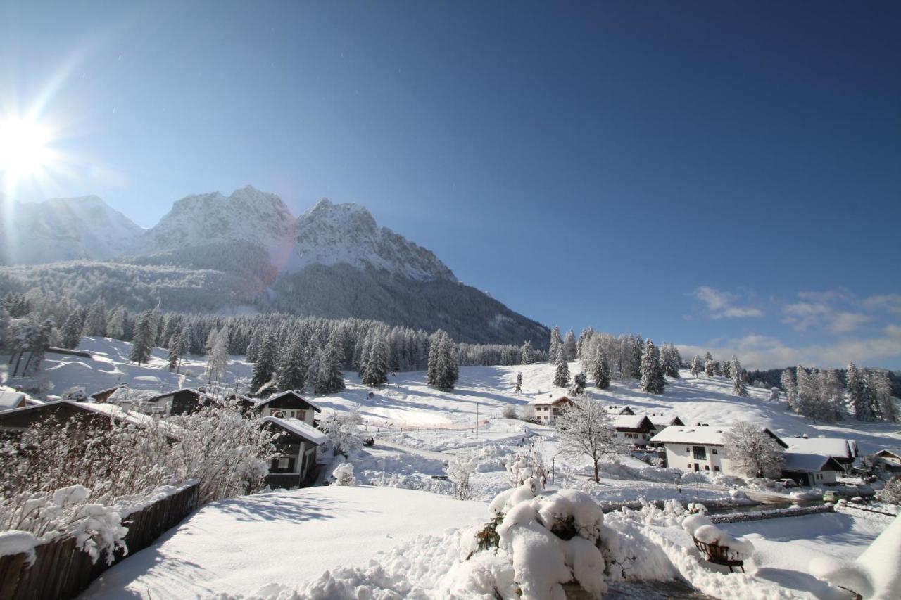 Bayern Resort Hotel - Adults Only - Mit Zugspitzblick - Eibsee-Naehe - Wellnessbereich - Naturpool Im Sommer Grainau Exterior photo