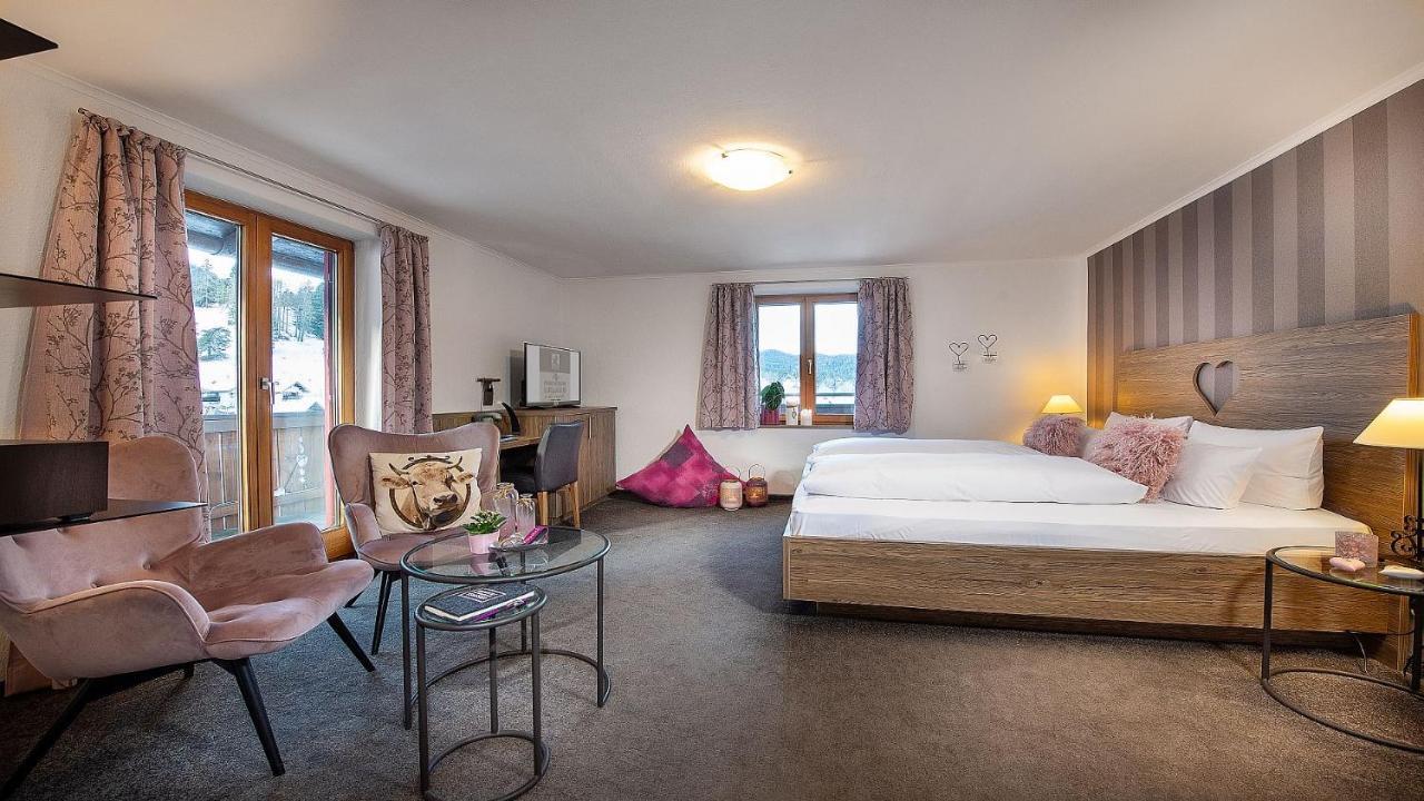 Bayern Resort Hotel - Adults Only - Mit Zugspitzblick - Eibsee-Naehe - Wellnessbereich - Naturpool Im Sommer Grainau Exterior photo
