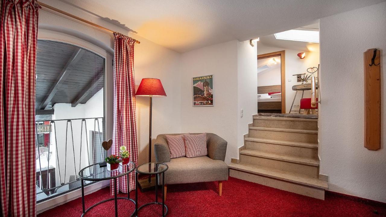 Bayern Resort Hotel - Adults Only - Mit Zugspitzblick - Eibsee-Naehe - Wellnessbereich - Naturpool Im Sommer Grainau Exterior photo